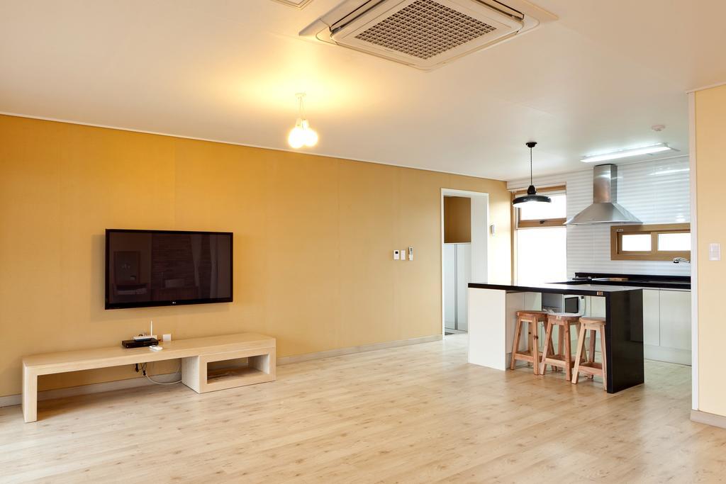 Villa Oceantree House Seogwipo Zimmer foto