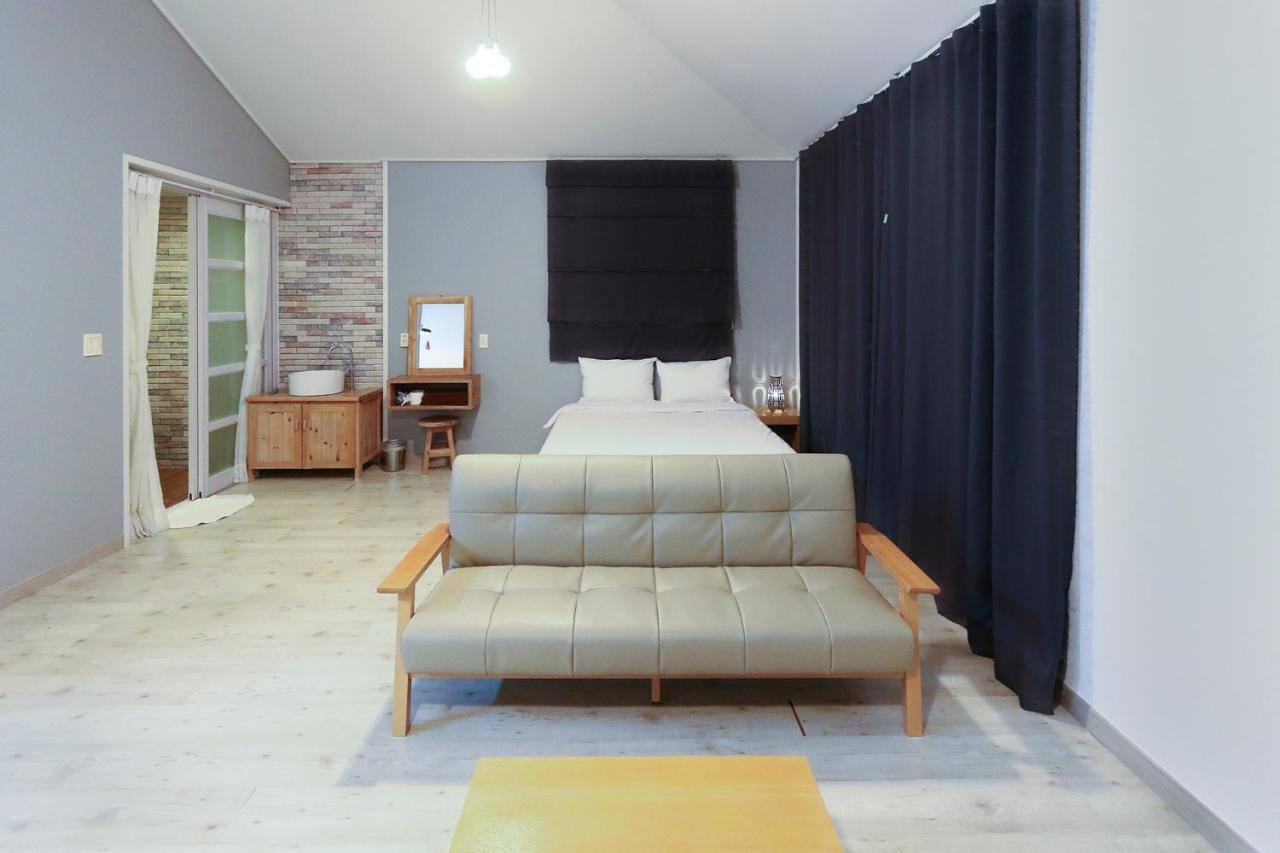 Villa Oceantree House Seogwipo Exterior foto